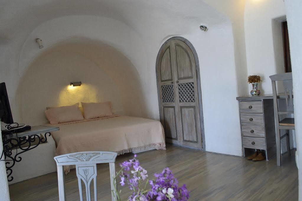 Ferienwohnung Lava Oia'S Exterior foto