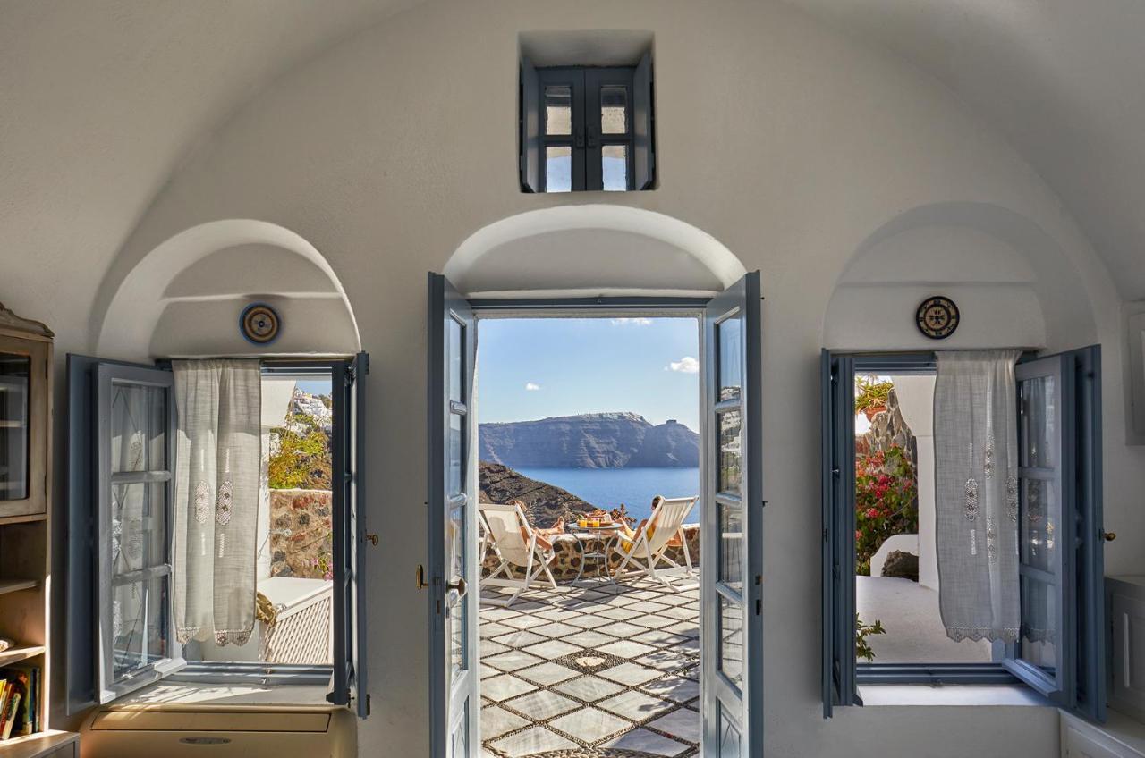 Ferienwohnung Lava Oia'S Exterior foto